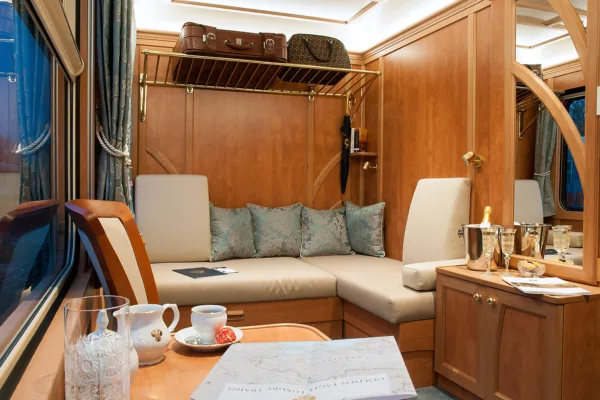Superior Deluxe cabin 1 - golden eagle danbue express - Matthew Jackson